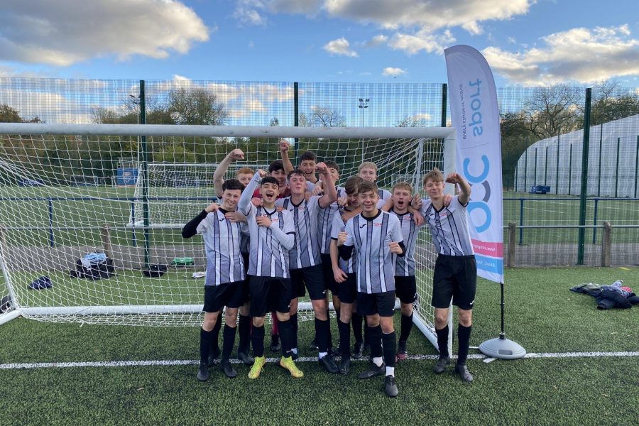 NW football Aquinas College2