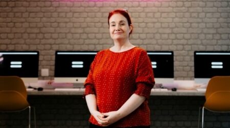 Debra Gray CBE Ao Cs