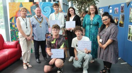 Group photo for Ao C news