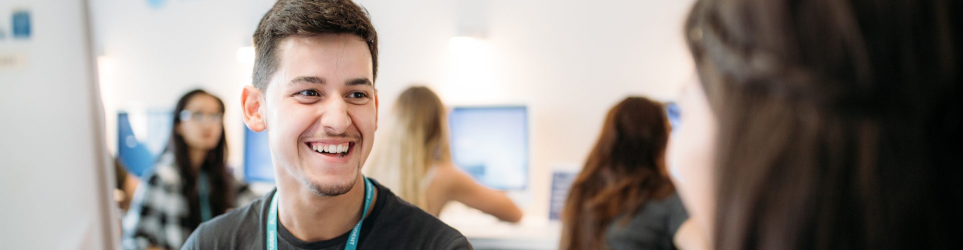 800x1000 Profile Julie